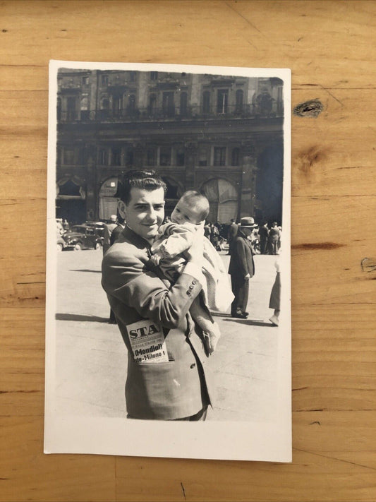 FOTOGRAFIA CARTOLINA VINTAGE  - BOLOGNA PIAZZA MAGGIORE, ANNI '50