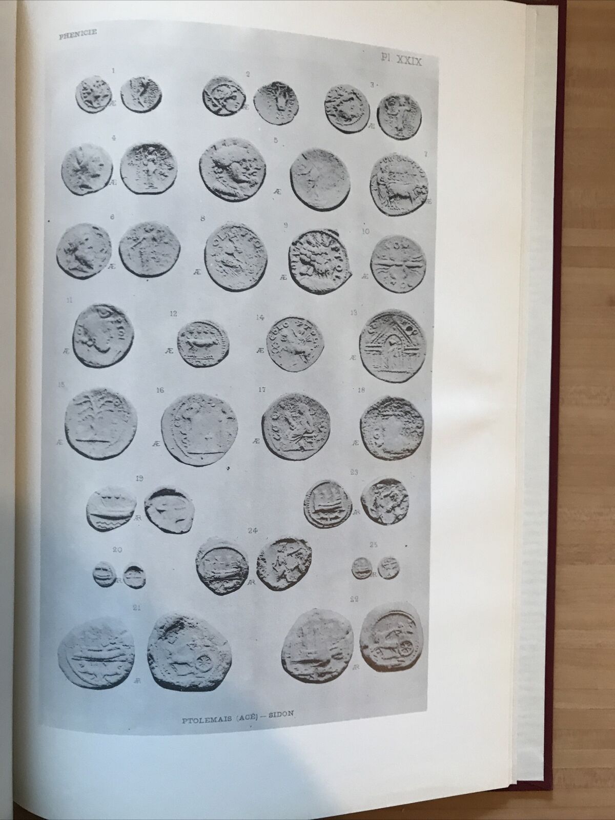 LES PERSES ACHÉMÉNIDES. E. Babelon. Catalogue des Monnaies Grecques. A. Forni
