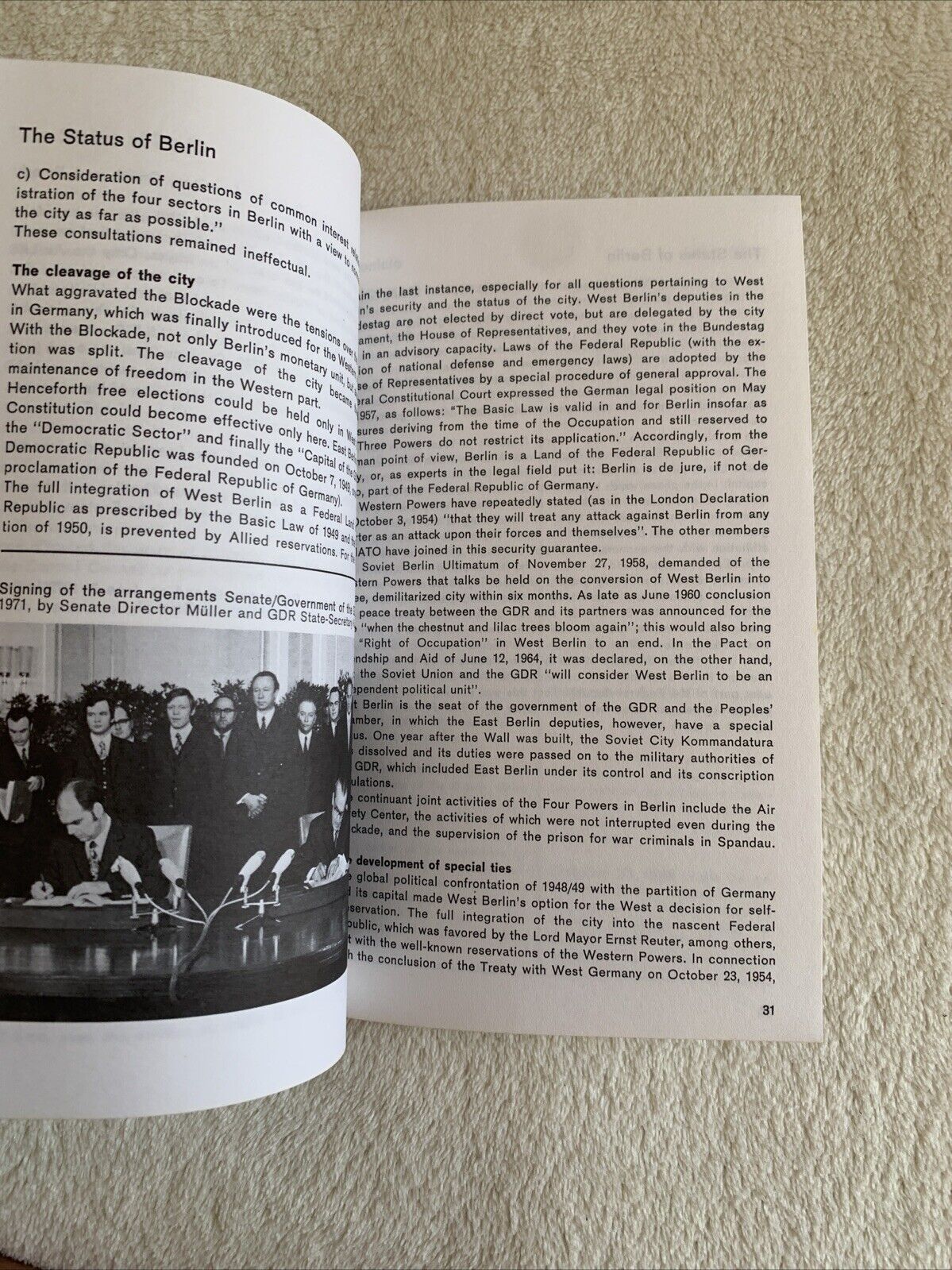 Berlin in brief - History art population Industry of Berlin in 100 pages 1976