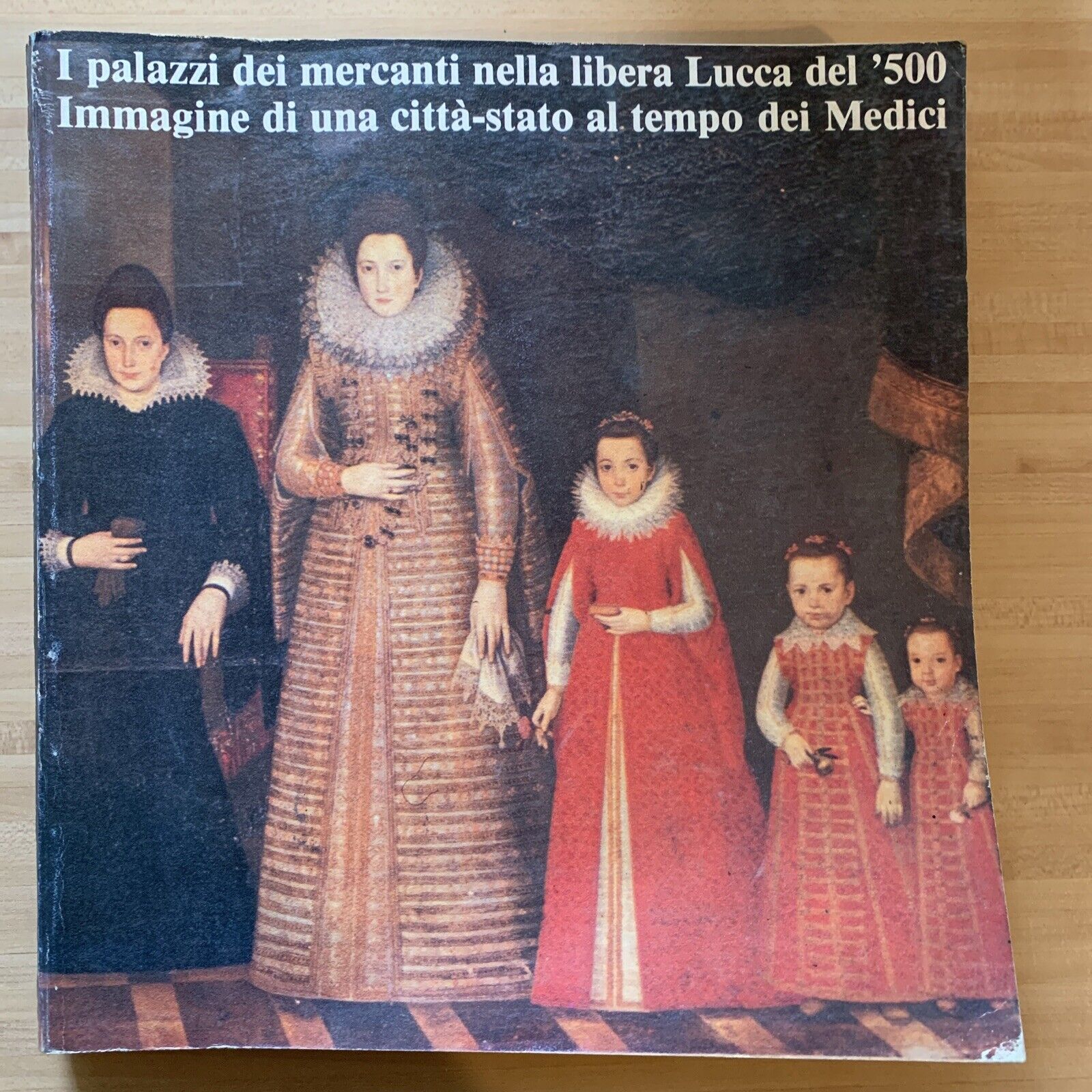 I PALAZZI DEI MERCANTI NELLA LIBERA LUCCA DEL '500 immagine di una città-stato