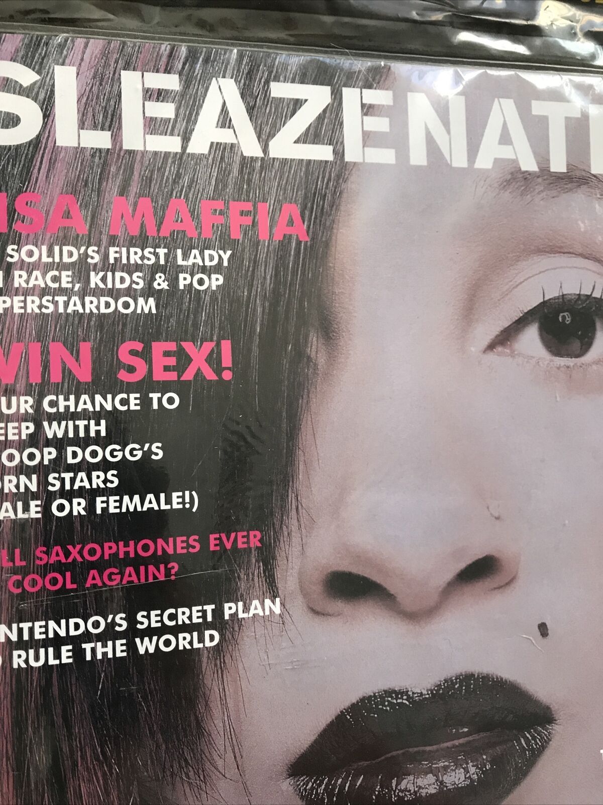 SLEAZENATION april 2003 - Lisa Maffia- FASHION/LIFESTYLE- collectables