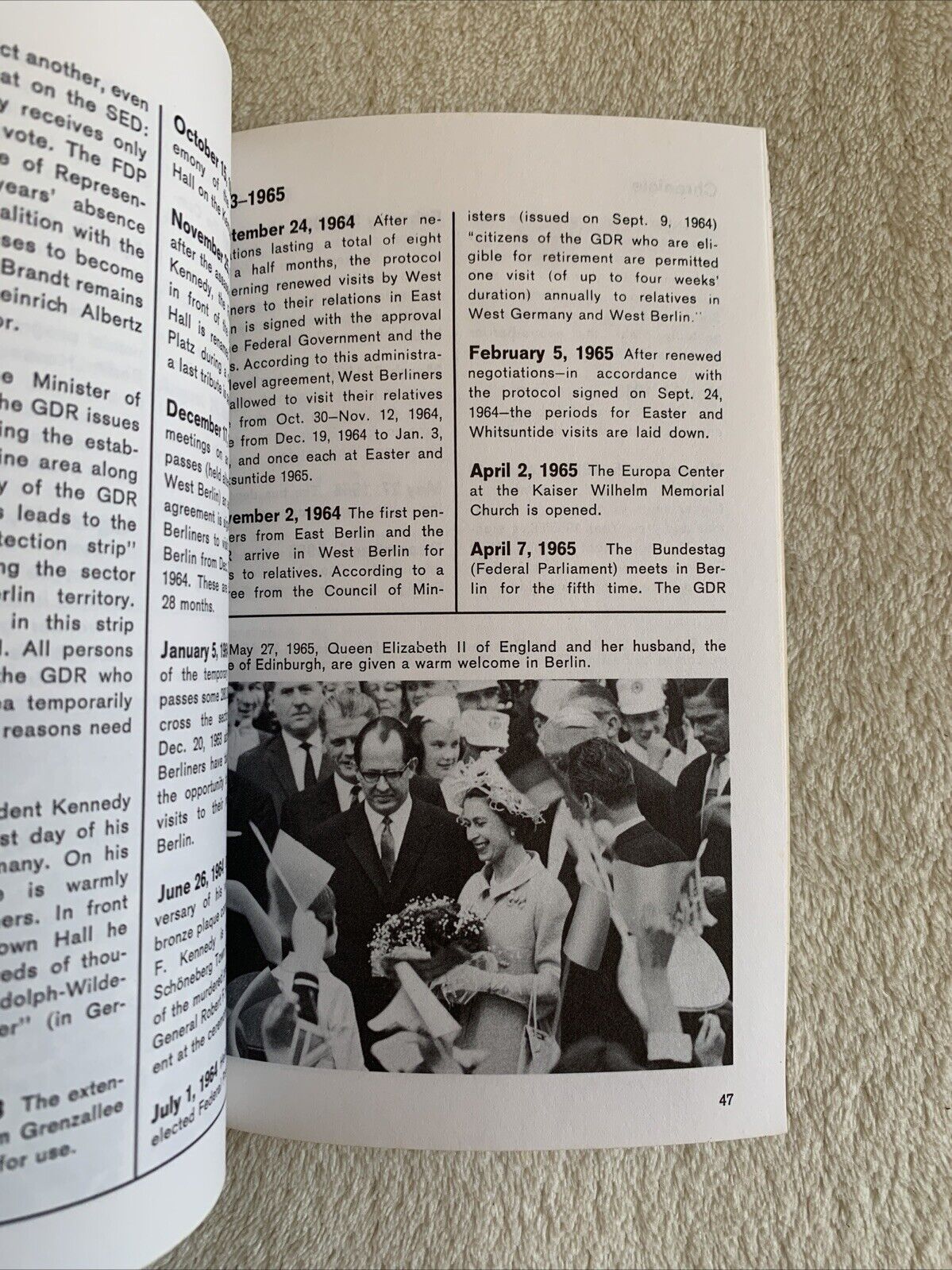 Berlin in brief - History art population Industry of Berlin in 100 pages 1976