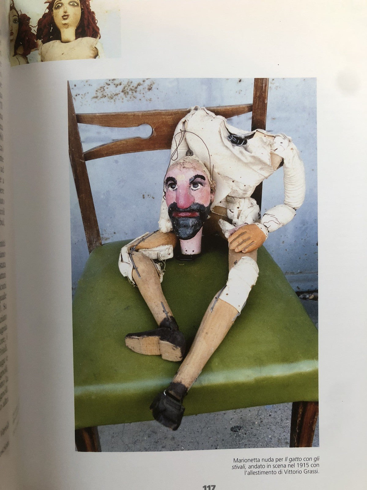 La fabbrica dei sogni, marionette e materiali collezione Signorelli Ed.Bora 2005