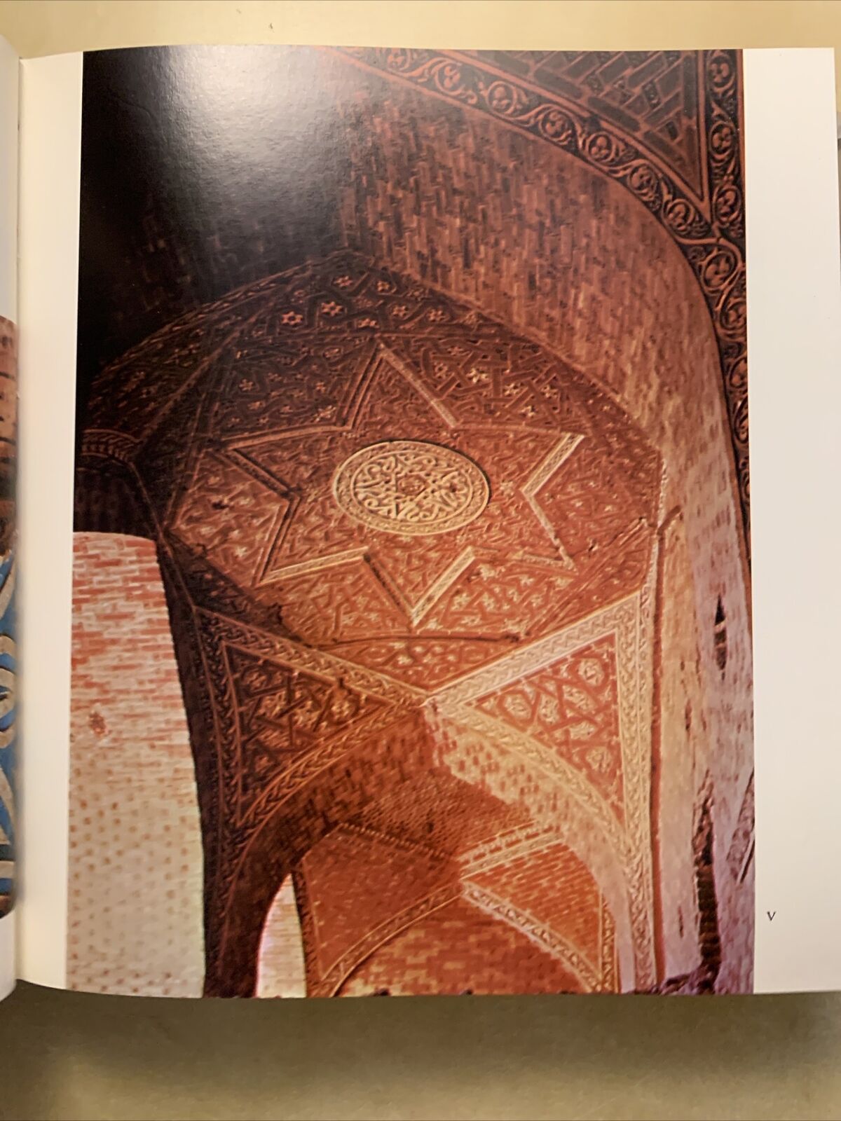 PERSIAN ARCHITECTURE - Arthur Upham Pope. Thames and Hudson 1965