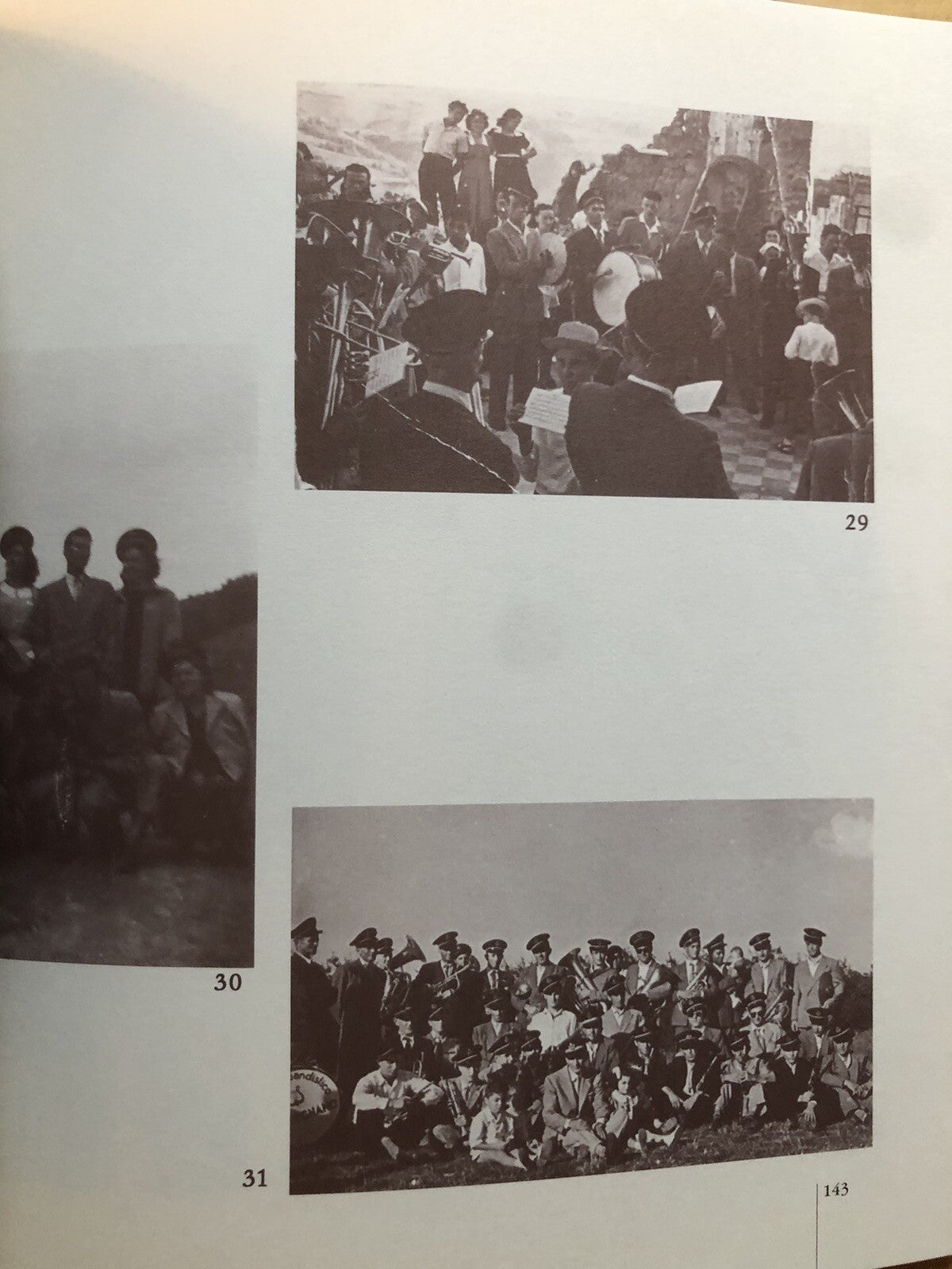 LIVERGNANO nella storia di un paese 2004