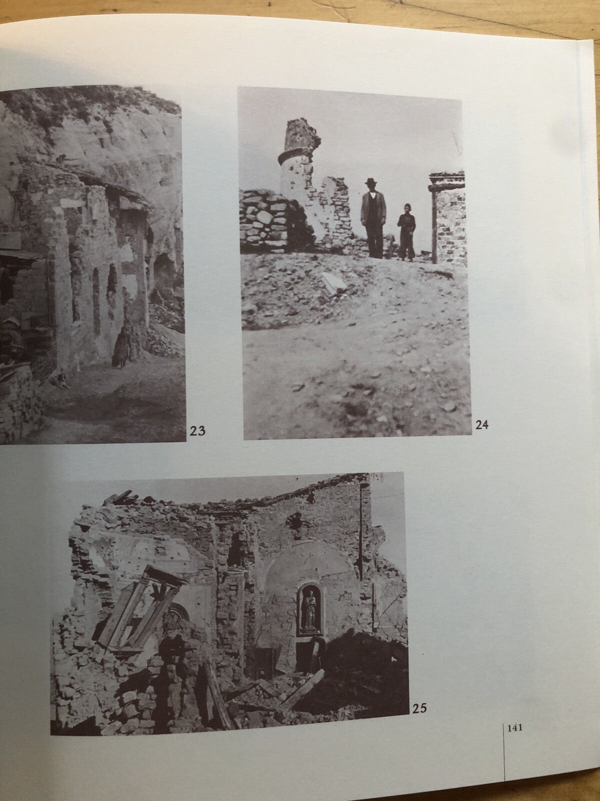 LIVERGNANO nella storia di un paese 2004