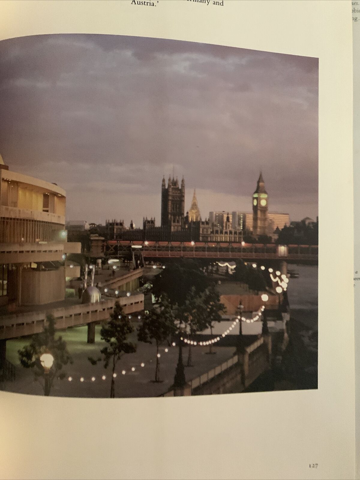The Country Life Picture Book of Royal London - Gordon Winter 1983 #