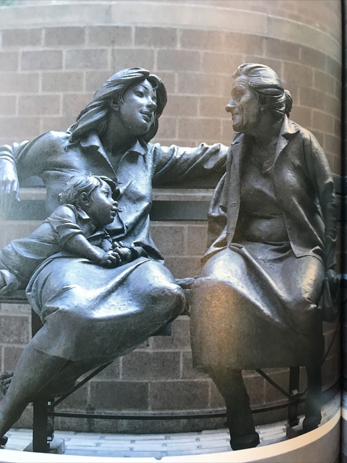 BRUNO LUCCHESI sculptor of the human spirit, David Finn, D. Merriam. 1989