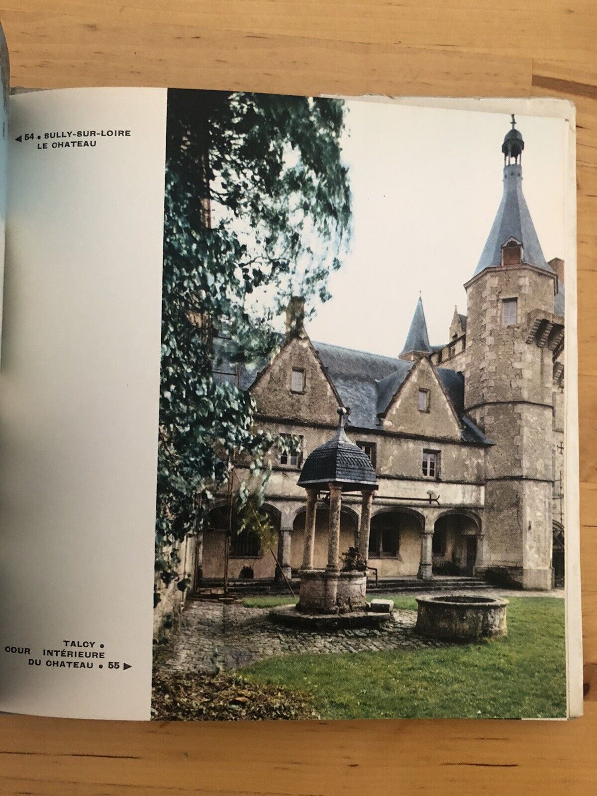 LES CHATEAUX DE LA LOIRE - EDITIONS SUN PARIS 1961