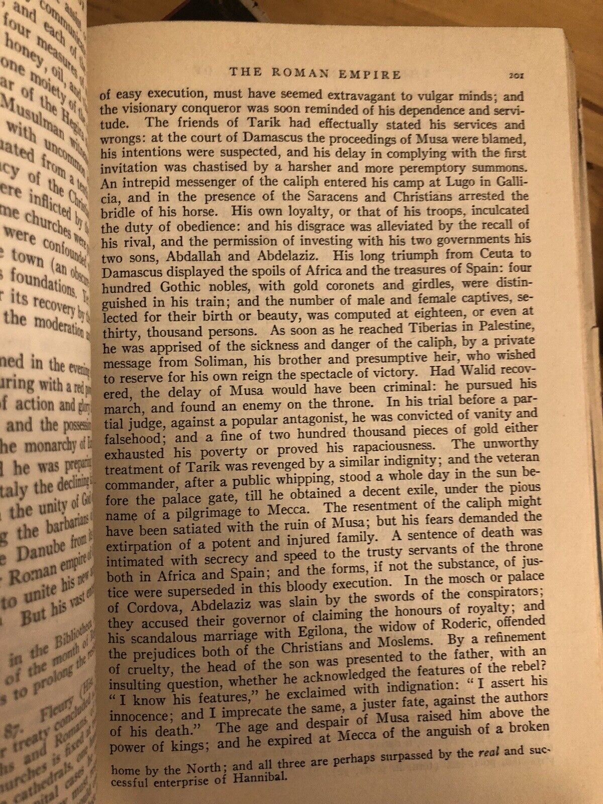THE DECLINE AND FALL OF THE ROMAN EMPIRE - EDWARD GIBBON, THE MODERN LIBRARY