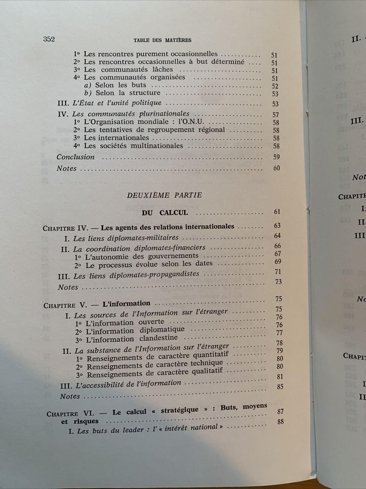 TOUT EMPIRE PÉRIRA. J. - B. DUROSELLE une vision des relations internationales