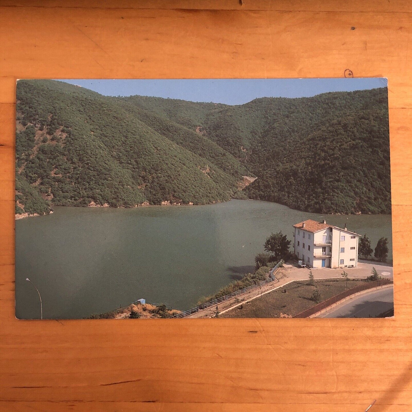 CARTOLINA - TARSIA IL LAGO - NON VIAGGIATA