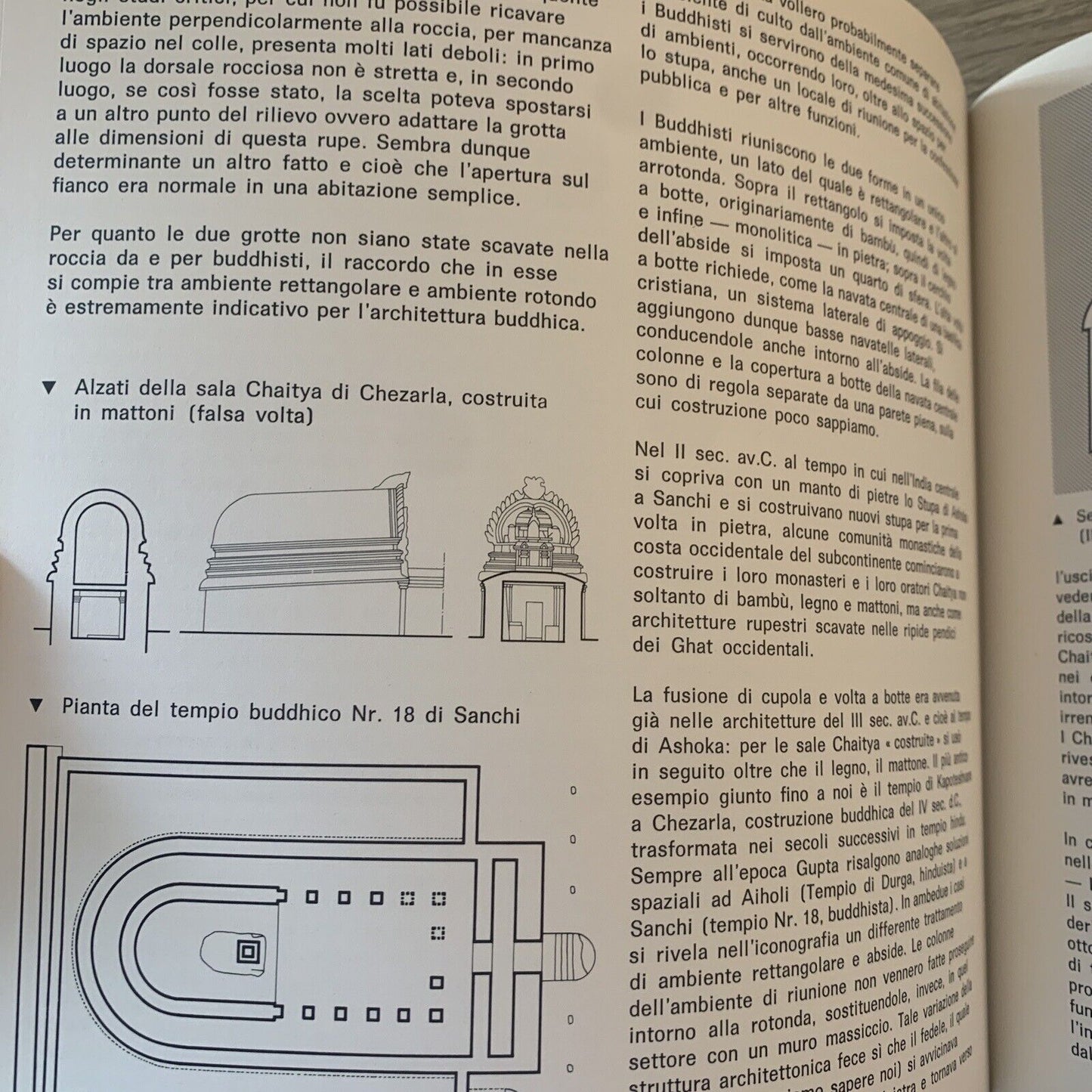 Architettura Indiana - Andreas Volwahsen. edizioni del Parnaso 1969