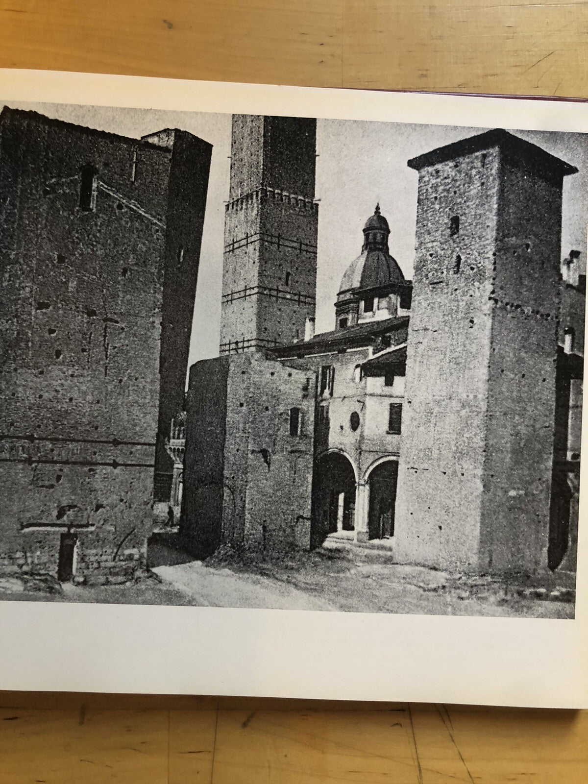 Bologna per la strada, Fotoconfronti col passato. Alberto Menarini, A. Vianelli