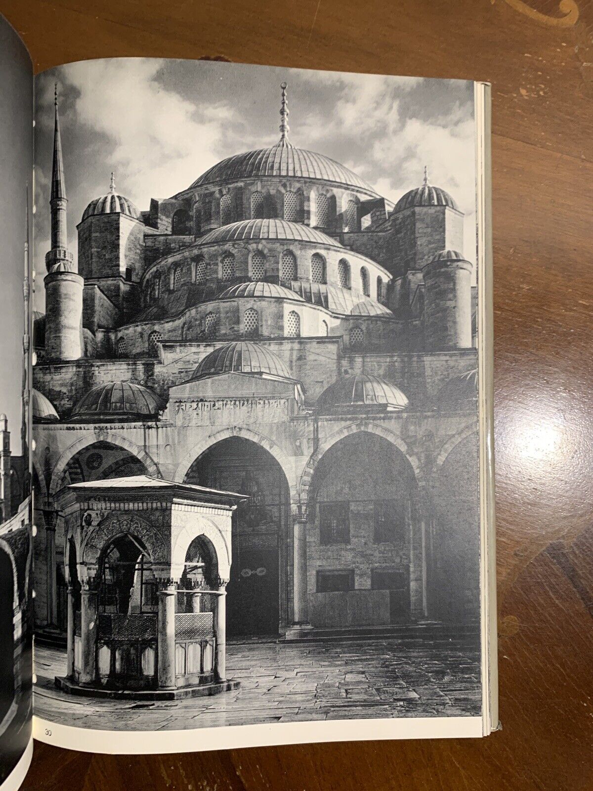 ISTANBUL. M. Hurlimann, konstantinopel Atlantis Verlag Zurich 1965
