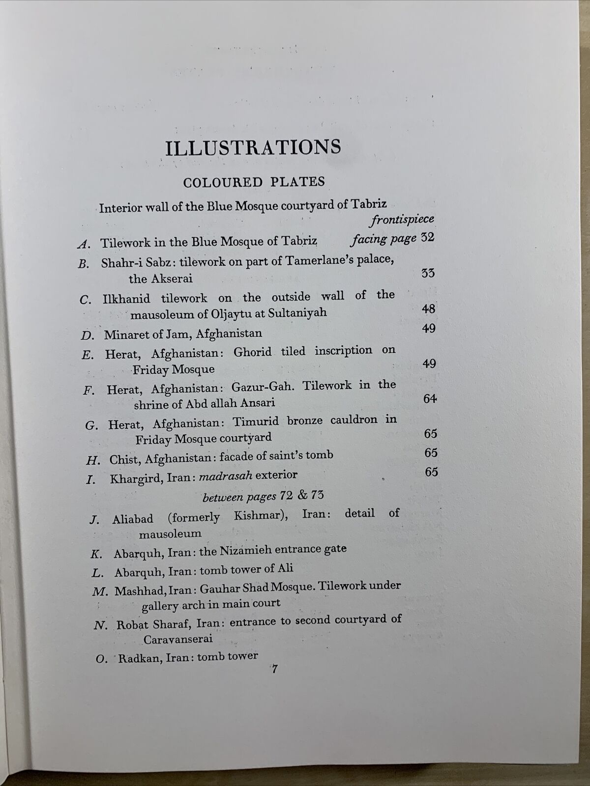 ISLAMIC ARCHITECTURE AND ITS DECORATION. DEREK HILL, OLEG GRABAR. Faber 1967 #