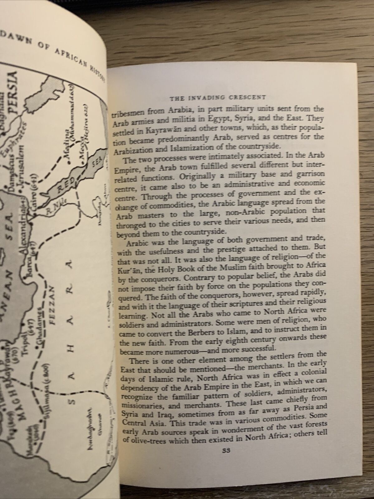 THE DAWN OF AFRICAN HISTORY, ROLAND OLIVER 1973