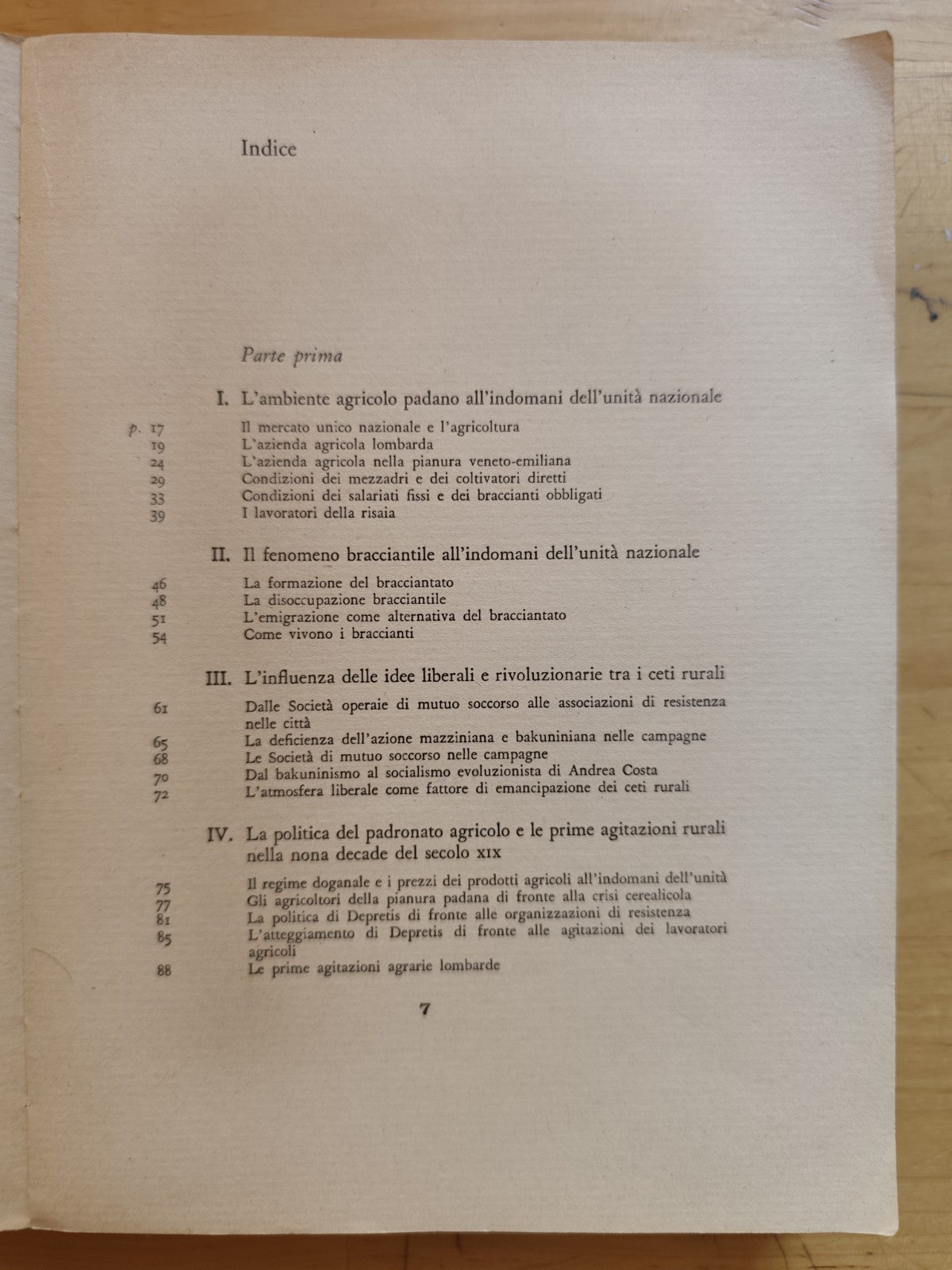 Le lotte agrarie nella valle padana, Luigi Preti. Einaudi ed. 1955 **autografato