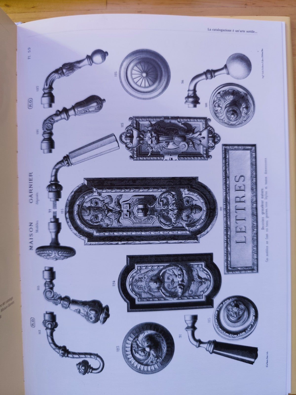 La maniglia per aprire e chiudere, Isabella Maffeis - Faenza editrice 1996