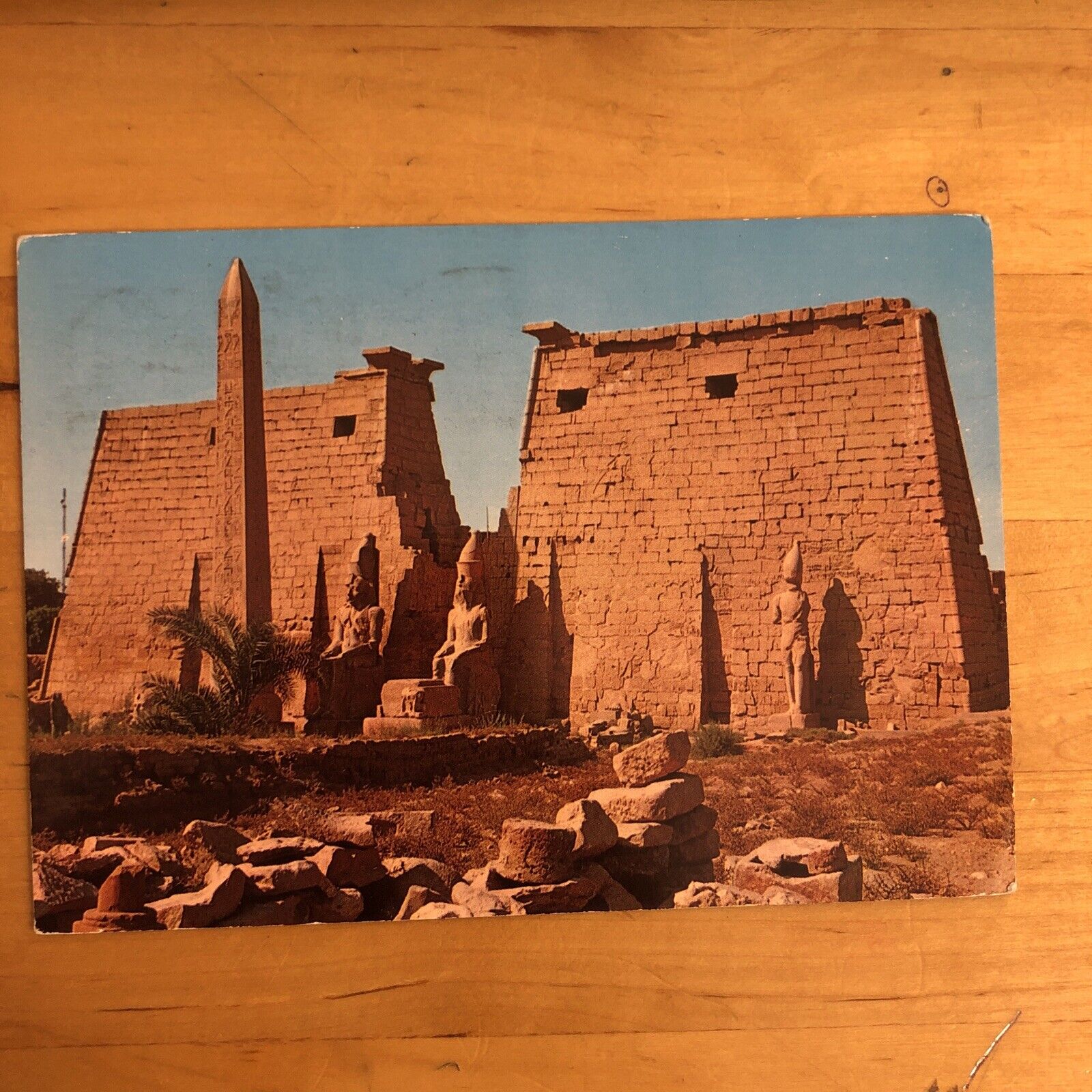 CARTOLINA - LUXOR TEMPLE EGYPT, GREAT PYLON OBELISK OF RAMSES. VIAGGIATA