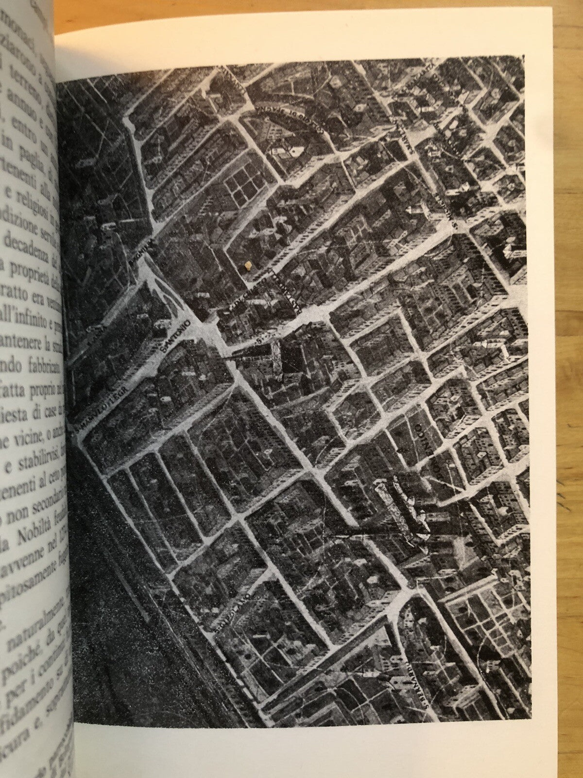 San Procolo il Santo la chiesa la parrocchia. Carlo degli Esposti Bologna 1983