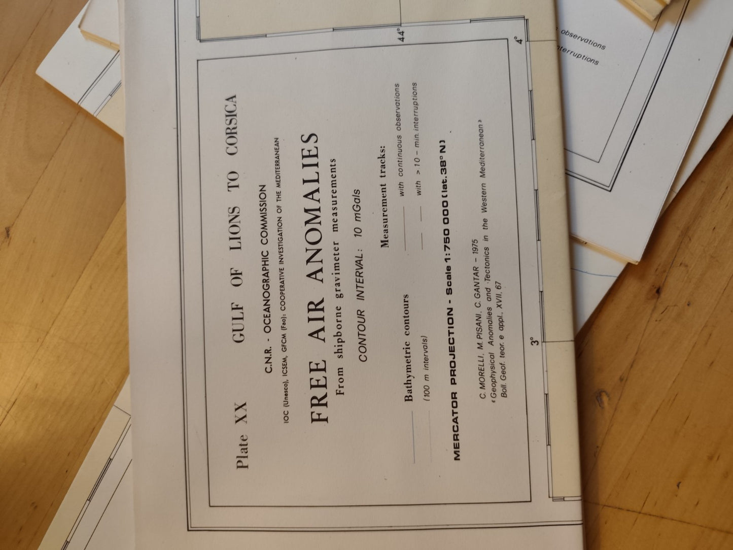 Cartografie geologia tettonica geofisica batimetria Italia, 27 ampie cartografie