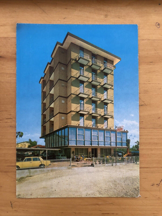 Cartolina RIMINI, HOTEL SANDRA, RIVAZZURRA DI RIMINI, NON VIAGGIATA