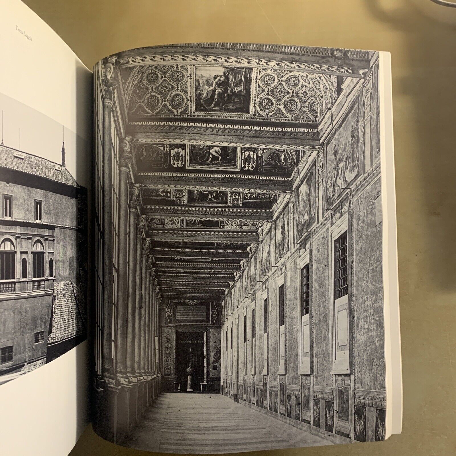 RAFFAELLO ARCHITETTO - ELECTA 1984. Frommel, Ray, Tafuri.