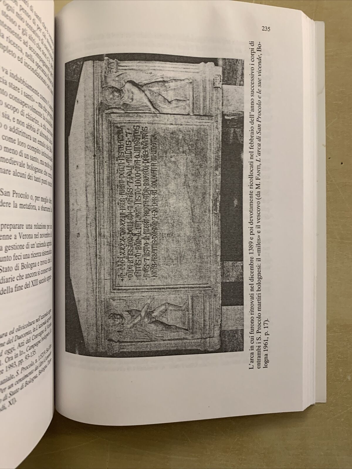 CITTÀ CHIESA E CULTI CIVICI IN BOLOGNA MEDIEVALE. Antonio Ivan Pini. CLUEB #
