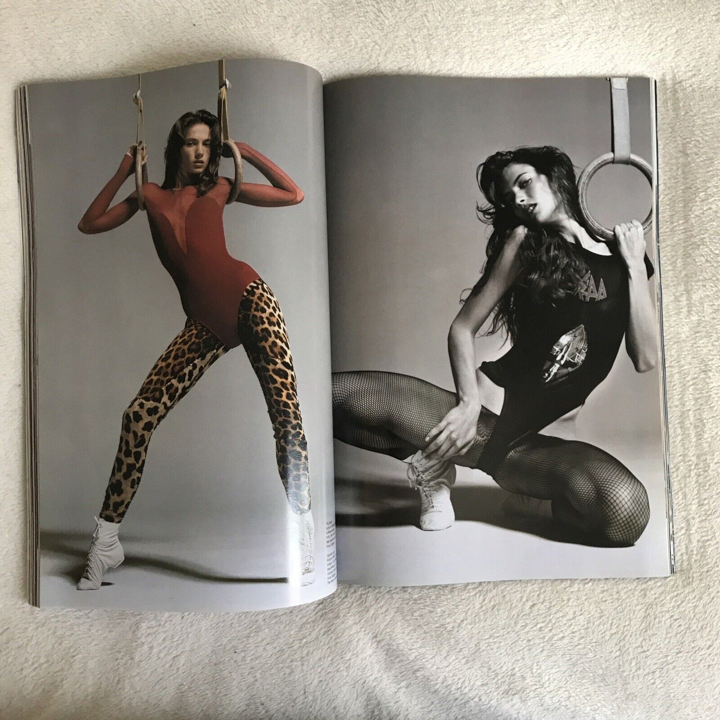 V MAGAZINE 16 MAR/APR 2002 - KYLIE MINOGUE