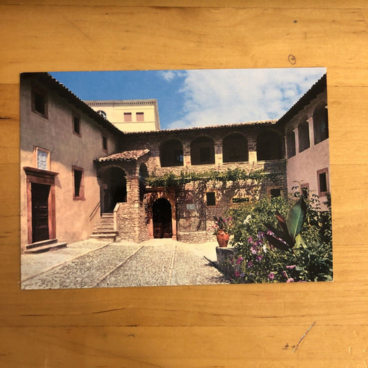 CARTOLINA - CASCIA, MONASTERO DI S. RITA, IL CORTILE  - NON VIAGGIATA