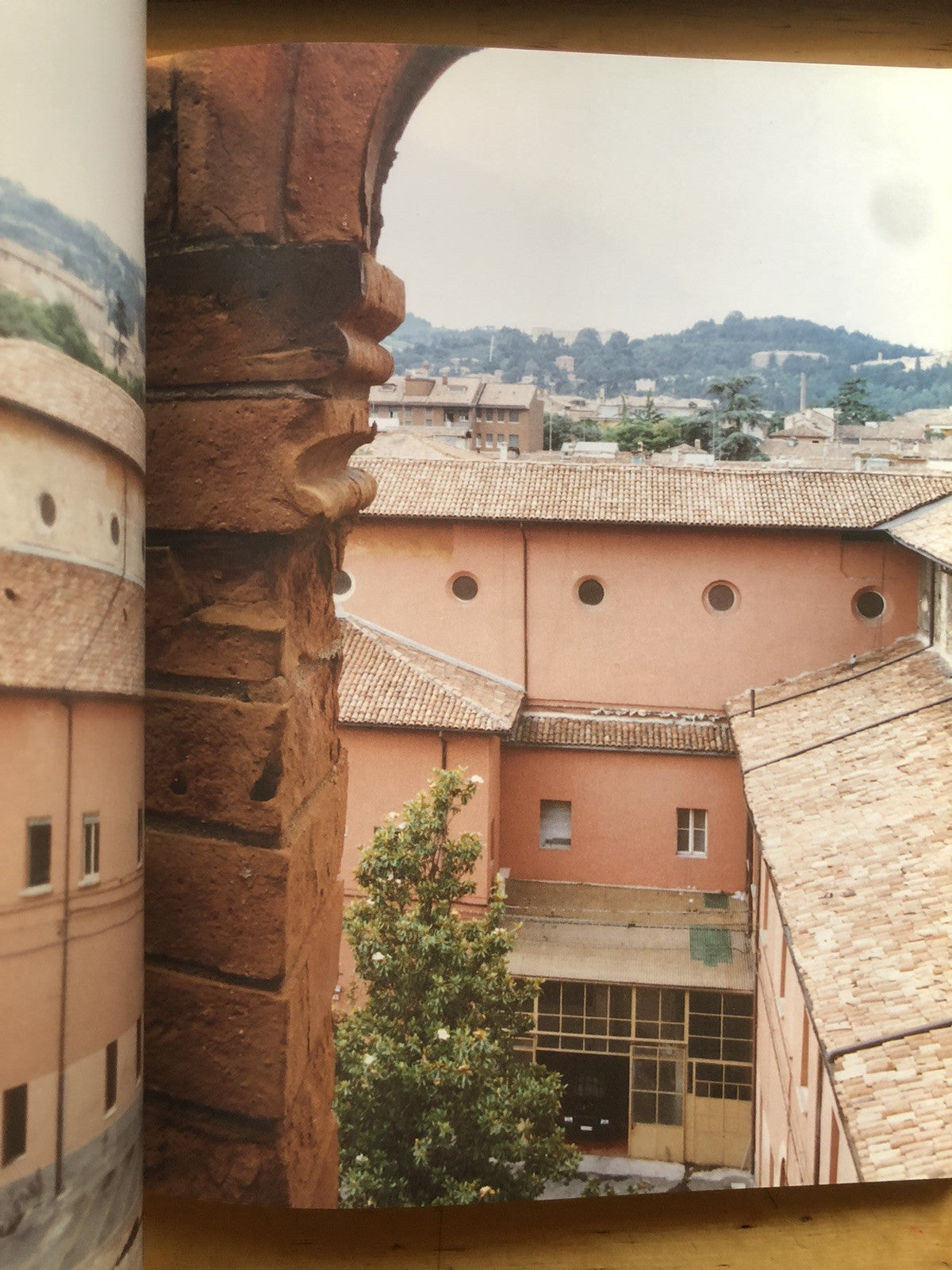 Il convento di Santa Maria dei servi in Bologna, Luigi Nobili. Carabinieri