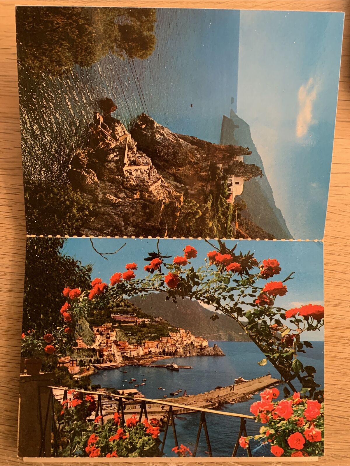 Ricordo di Amalfi. Cartoline raccolta, 17 cartoline