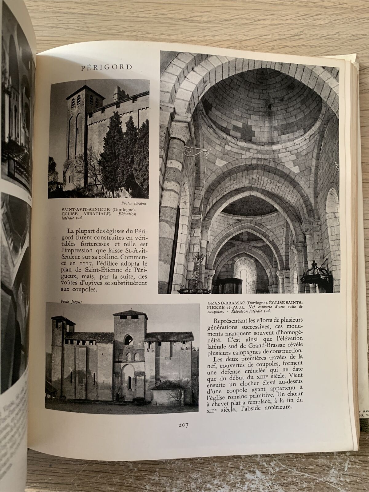 L'ART ROMA EN FRANCE . FLAMMARION 1961