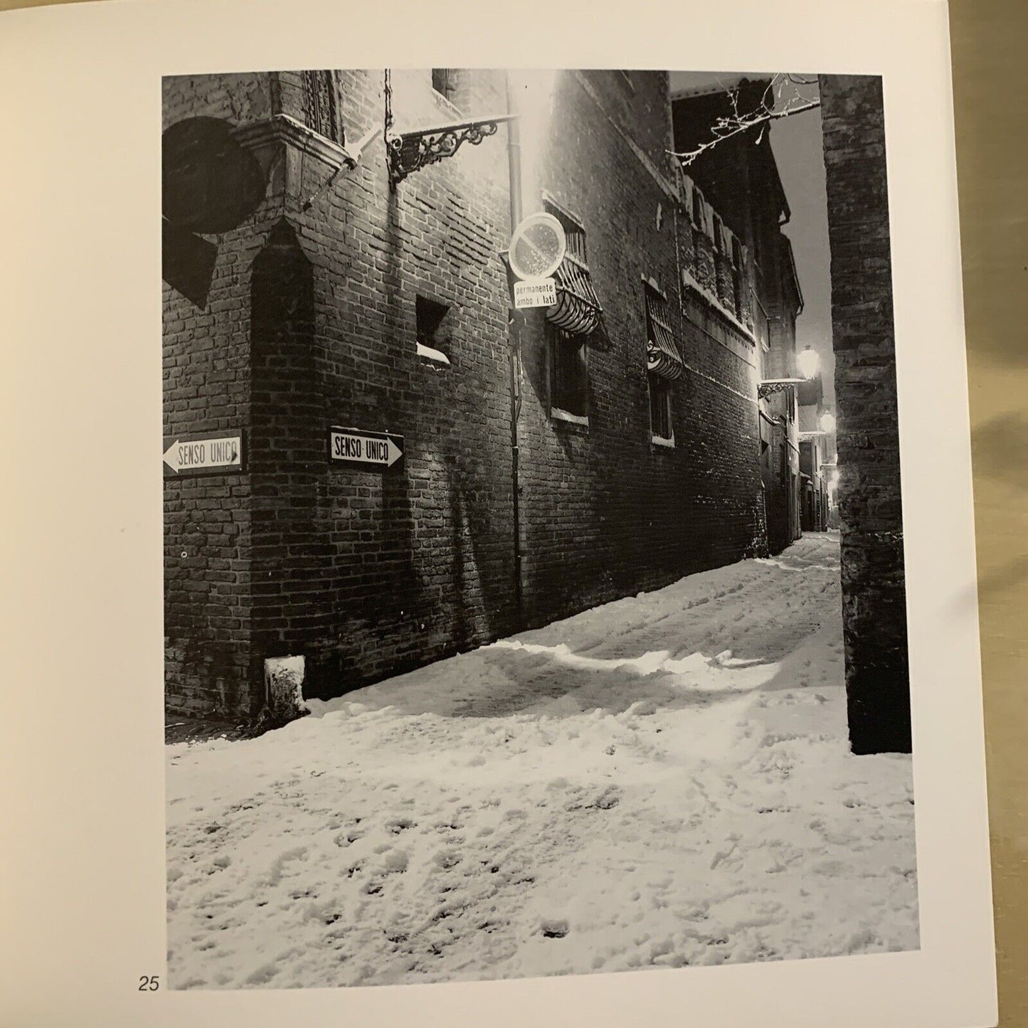 FERRARA D'INVERNO - Enrico Baglioni, Oltre lo specchio. Interbooks 1988
