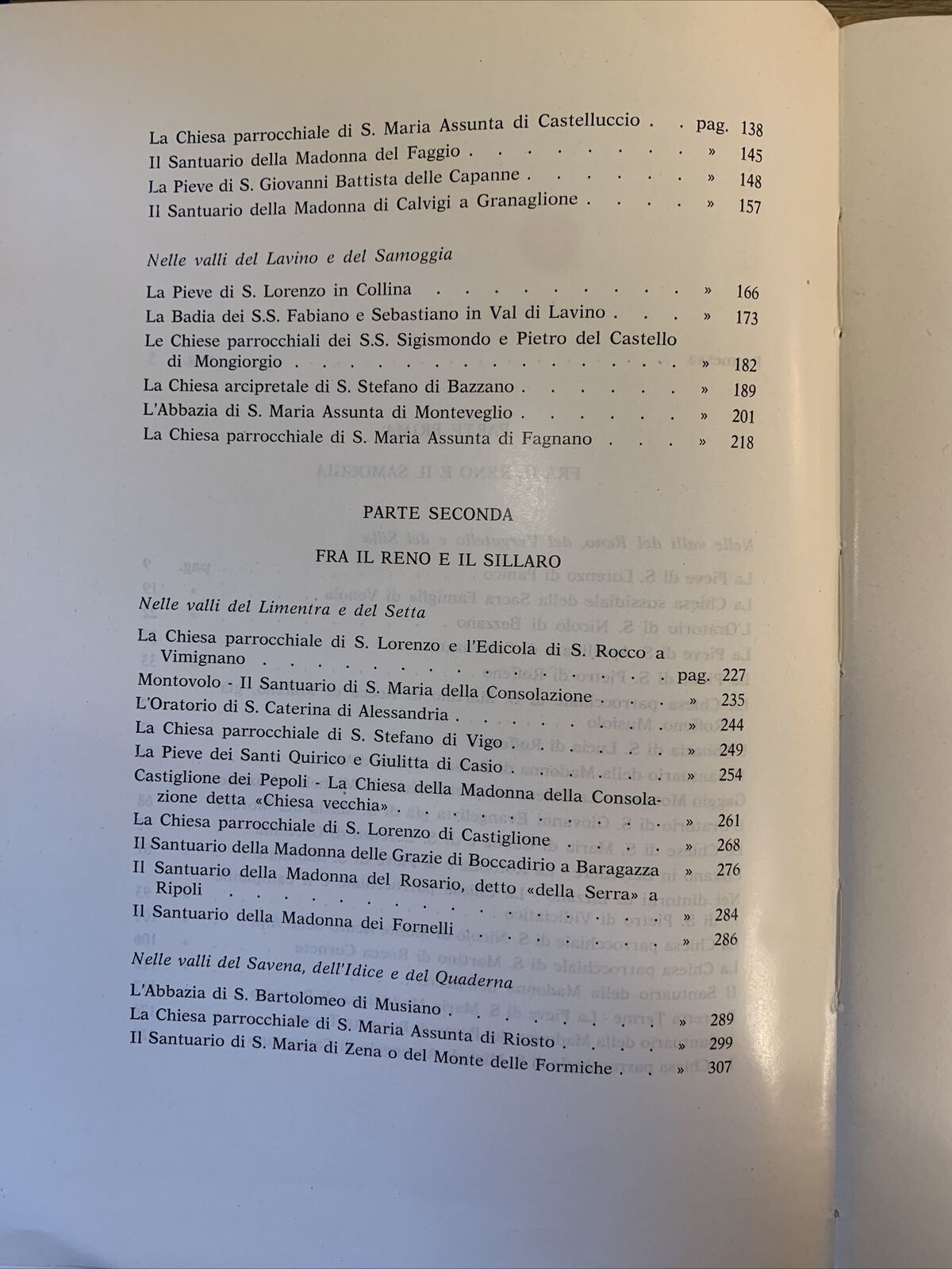 Chiese e Santuari della montagna Bolognese, Giuseppe Rivani. Tamari editori 1965
