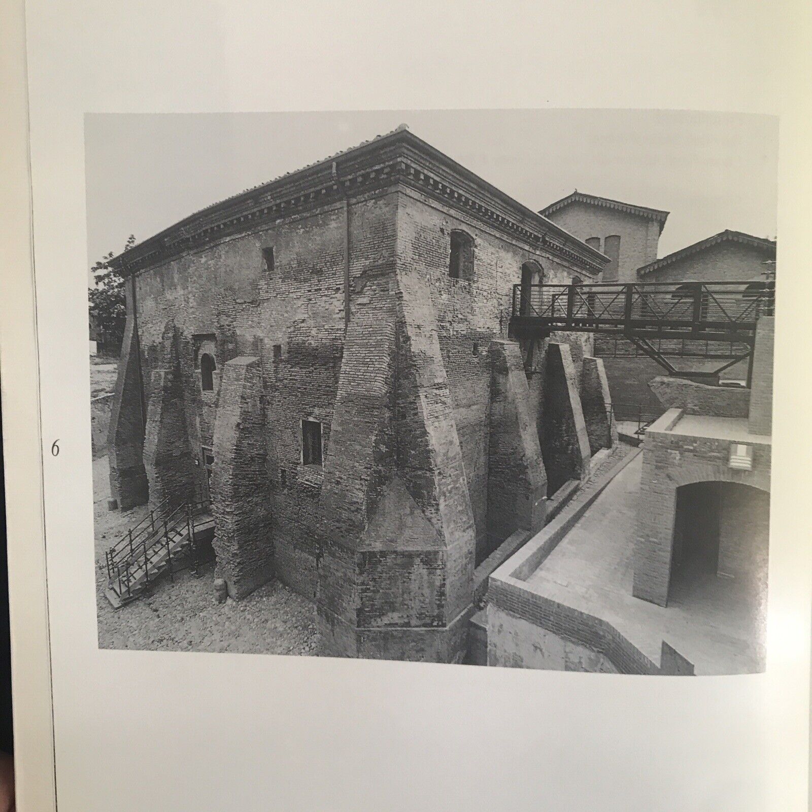 LA SALARA storia di un luogo e di un restauro, Pesci - Ugolini, Compositori ed.