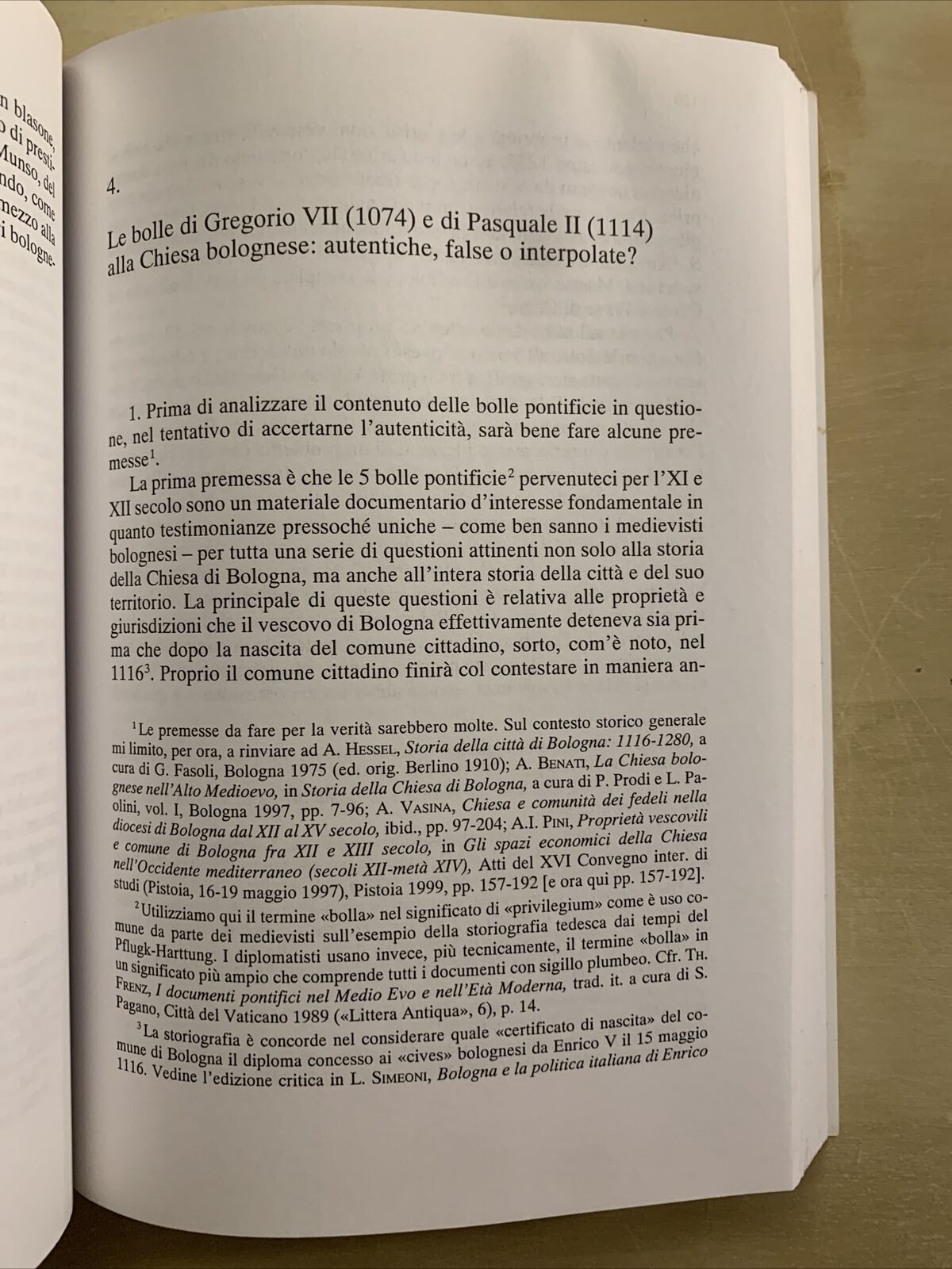 CITTÀ CHIESA E CULTI CIVICI IN BOLOGNA MEDIEVALE. Antonio Ivan Pini. CLUEB #