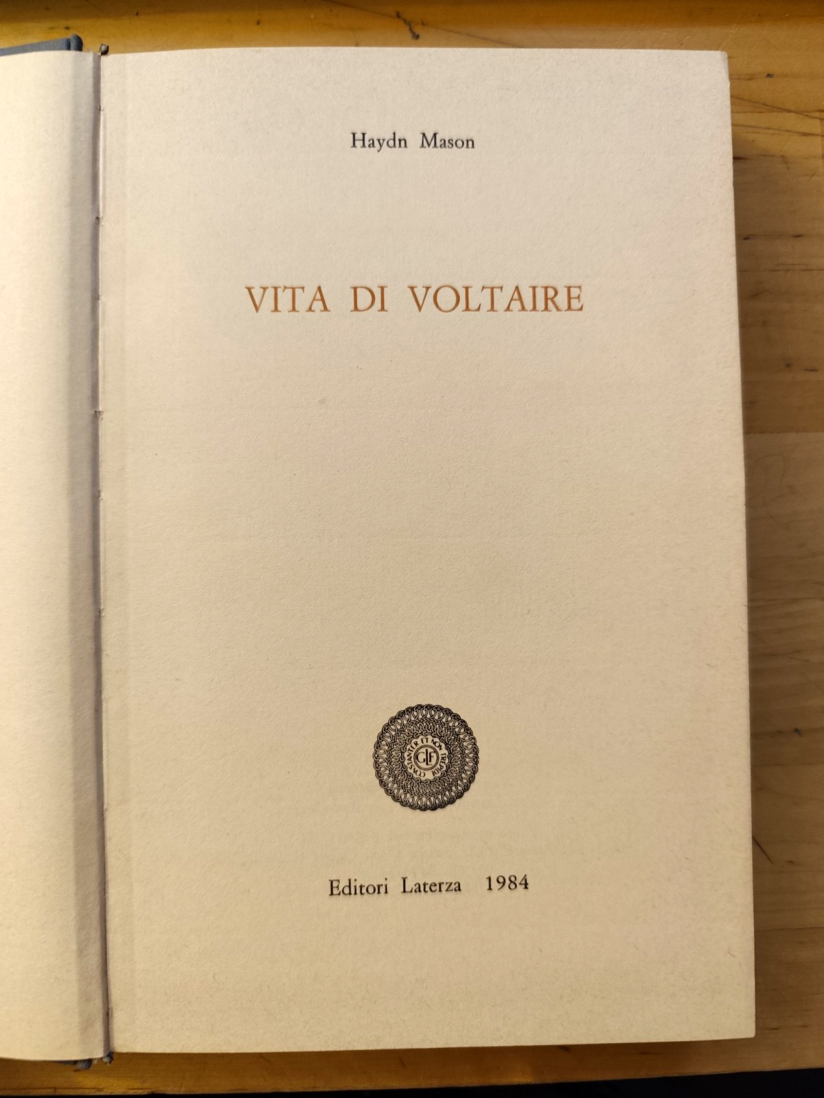 Vita di Voltaire - Haydn Mason. Laterza 1984