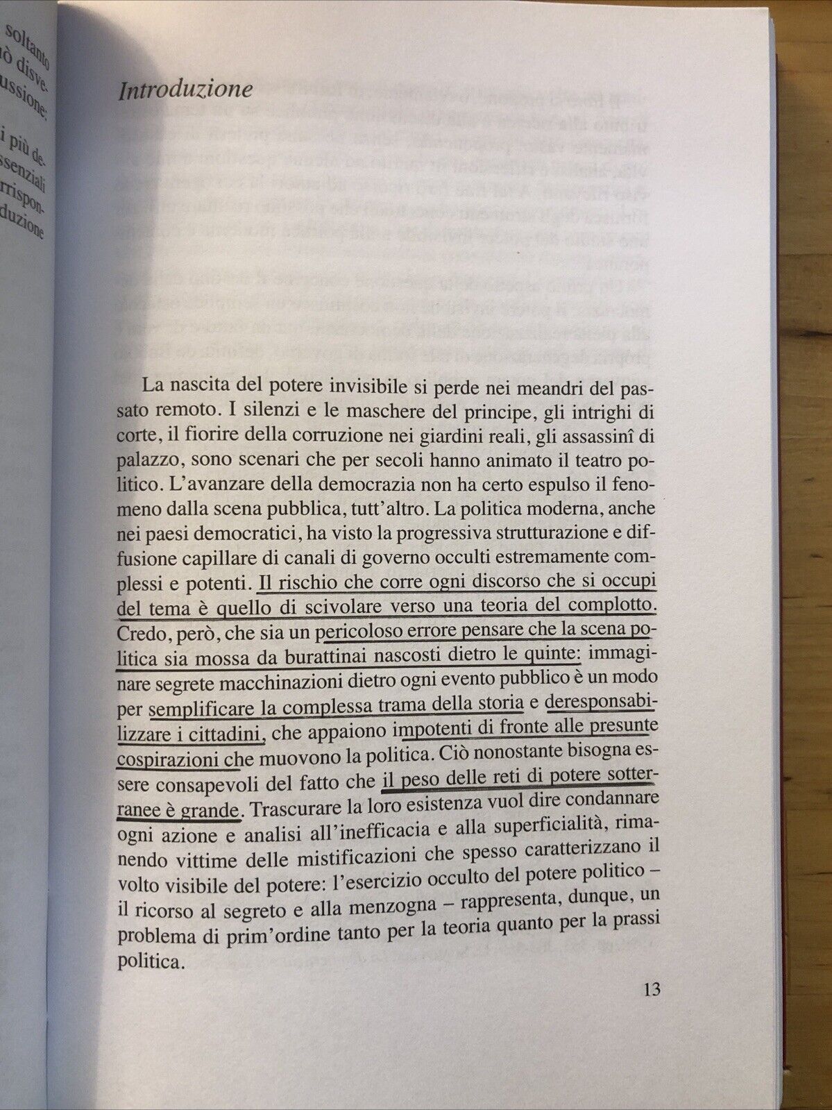 Il potere invisibile, Vincenzo Sorrentino. edizioni Dedalo 2011