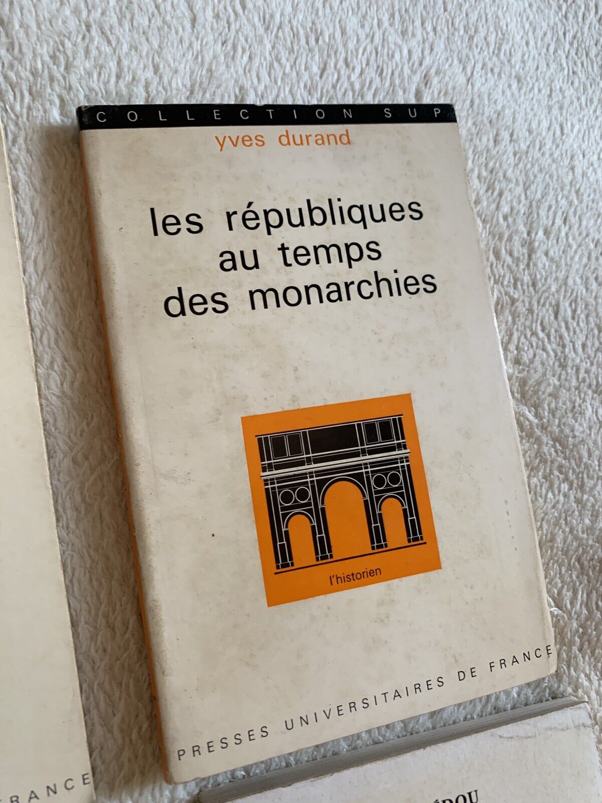 L'état au moyen age Soulèvements populaires les républiques  temps monarchies