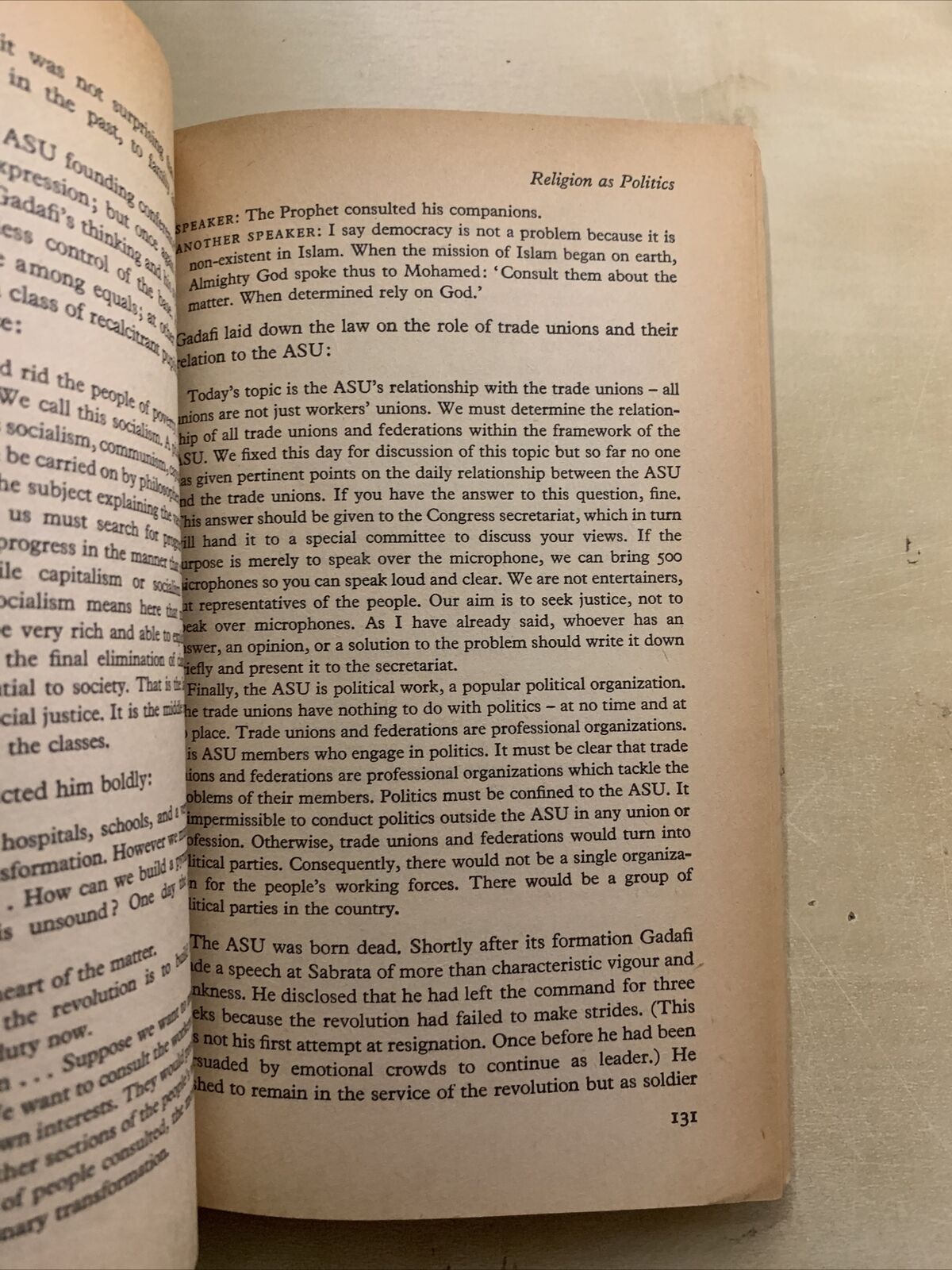 LIBYA - THE ELUSIVE REVOLUTION - RUTH FIRST. PENGUIN AFRICAN LIBRARY 1974 #
