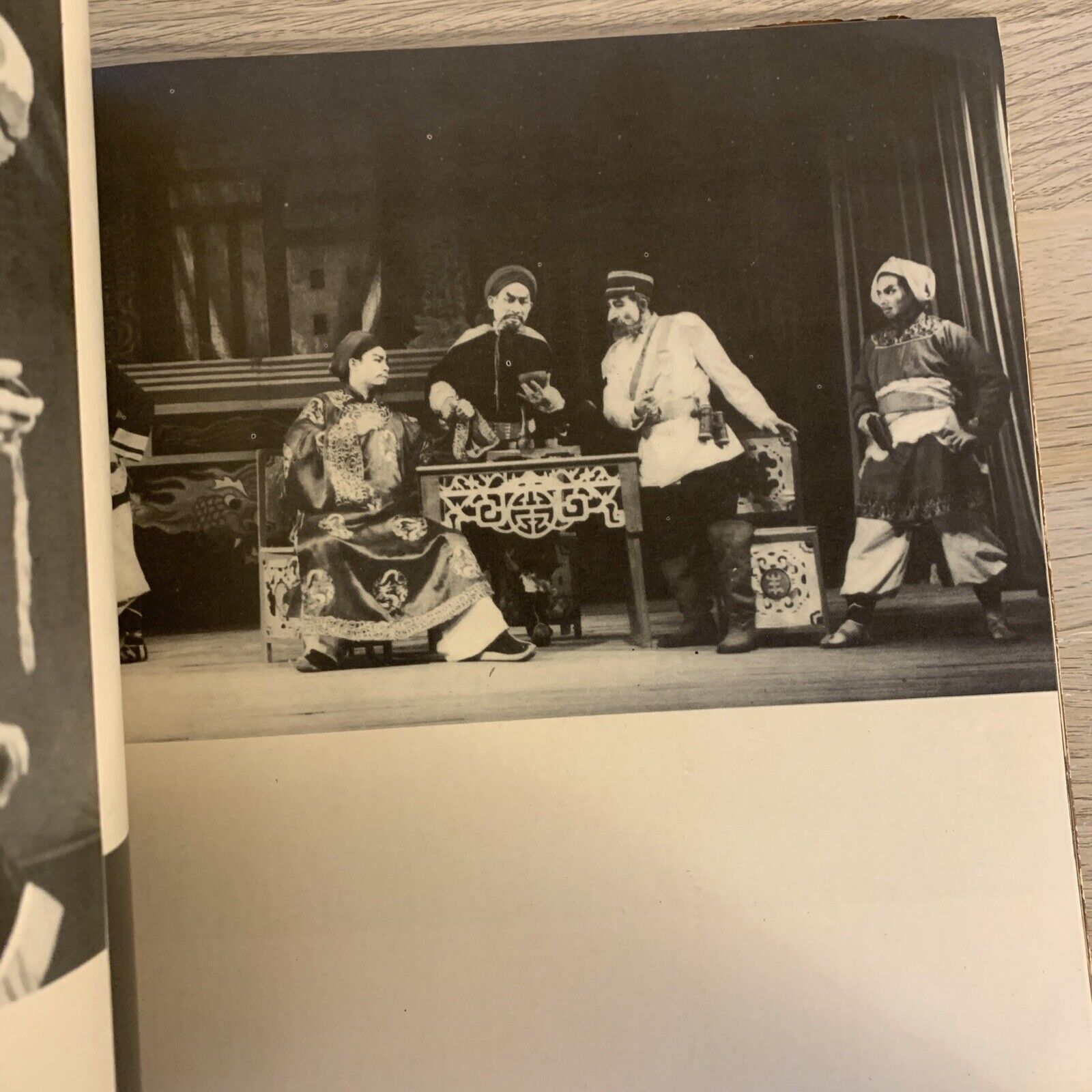 HANOI nha xuat ban van hoi 1975. Hanoi Vietnam Photography *rare*
