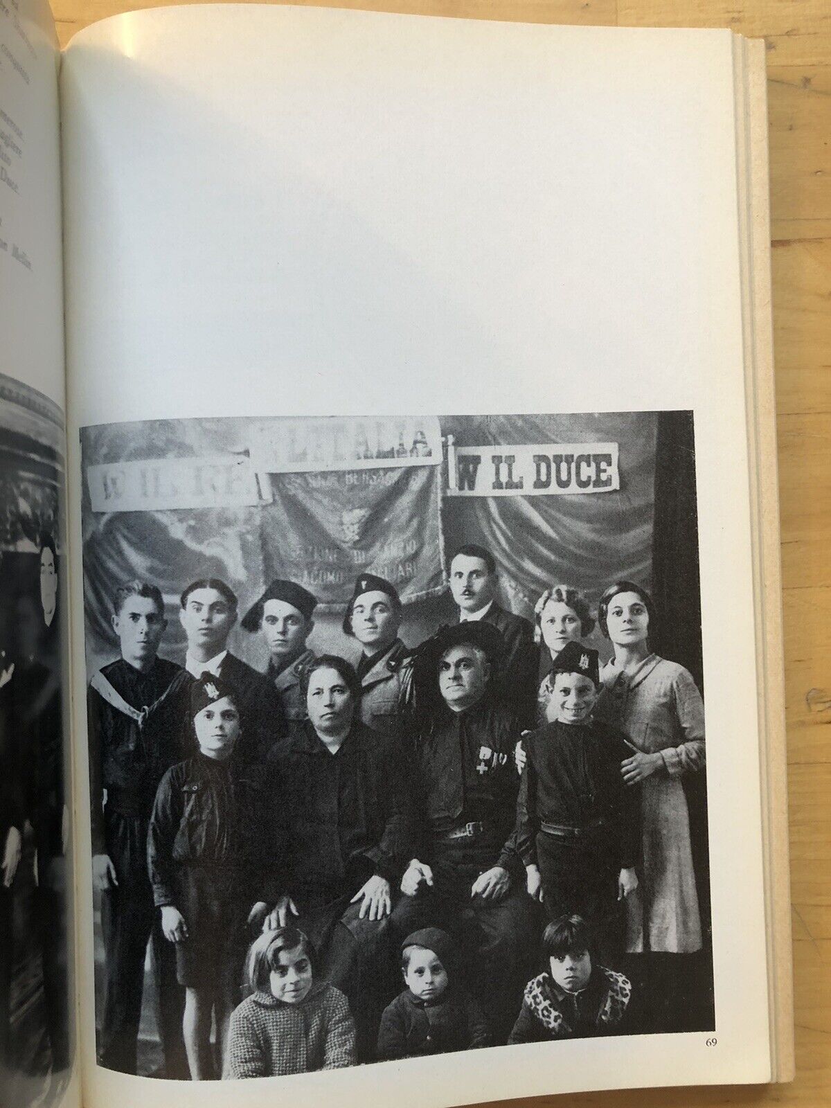 La fabbrica del Duce, Dino Biondi. Vallecchi editore 1967