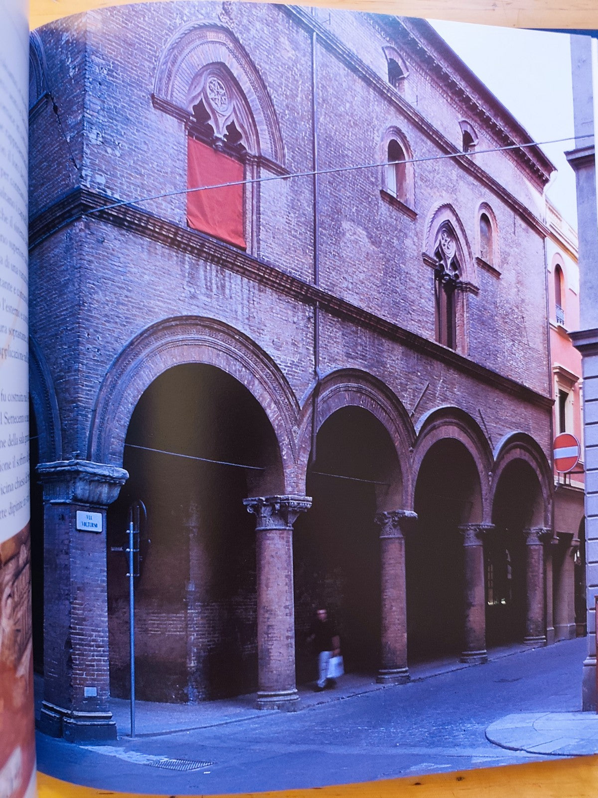 Palazzi Bolognesi dimore storiche dal medioevo all'ottocento - L'inchiostroblu