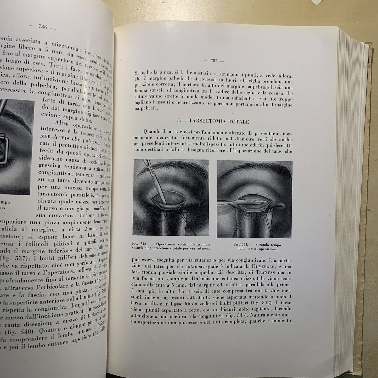 CHIRURGIA DELL'APPARATO OCULARE Volume secondo. E. LEONARDI. ARTE DELLA STAMPA #