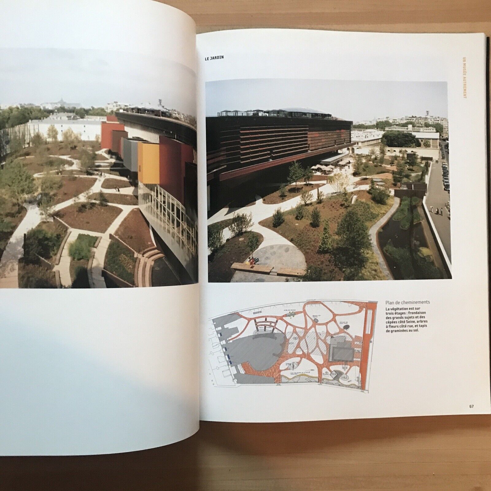 LE MUSEE DU QUAI BRANLY - LAVALOU, ARMELLE ; ROBERT, JEAN-PAU, MONITEUR, 2006 #