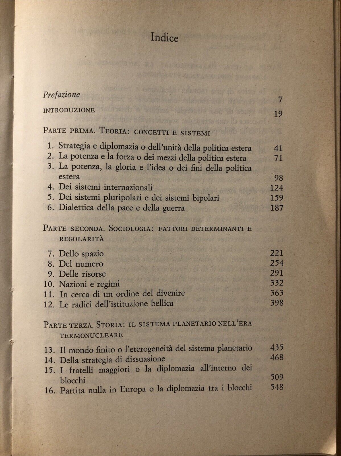 Pace e guerra tra le nazioni, Raymond Aron. edizioni di Comunità 1970