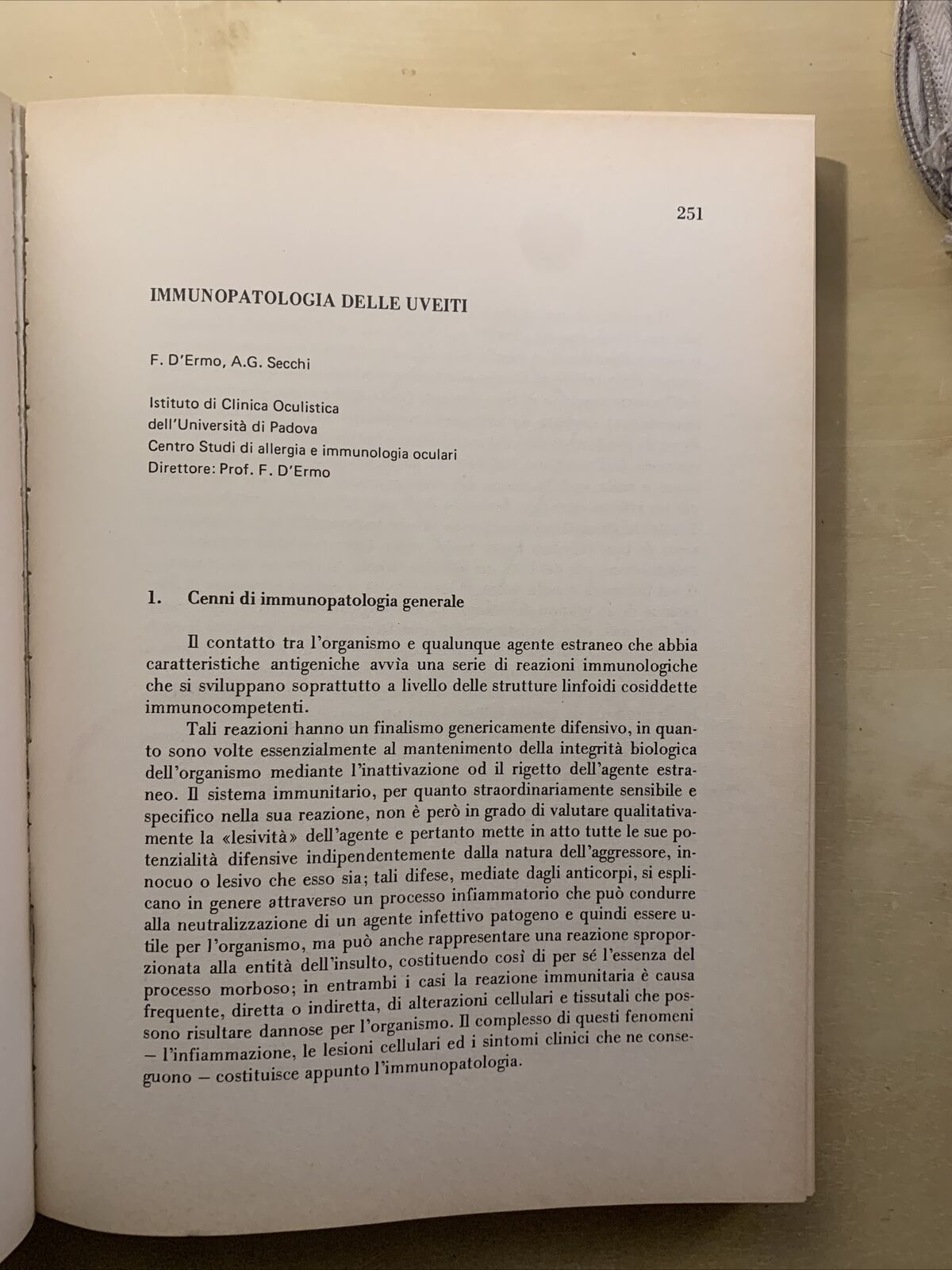 SIMPOSIO INTERNAZIONALE SULL'UVEA. SYMPOSIUM INTERNATIONAL SUR L'UVÉE. PAVESE