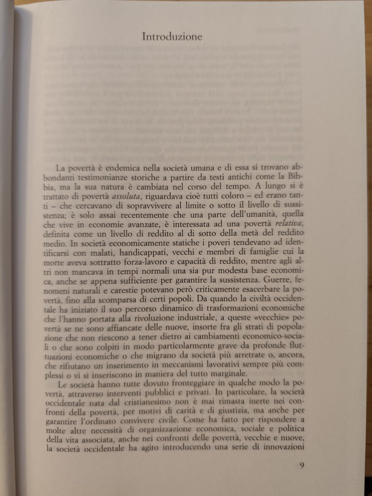 Povertà e innovazioni istituzionali in Italia dal medioevo a oggi, Vera Zamagni